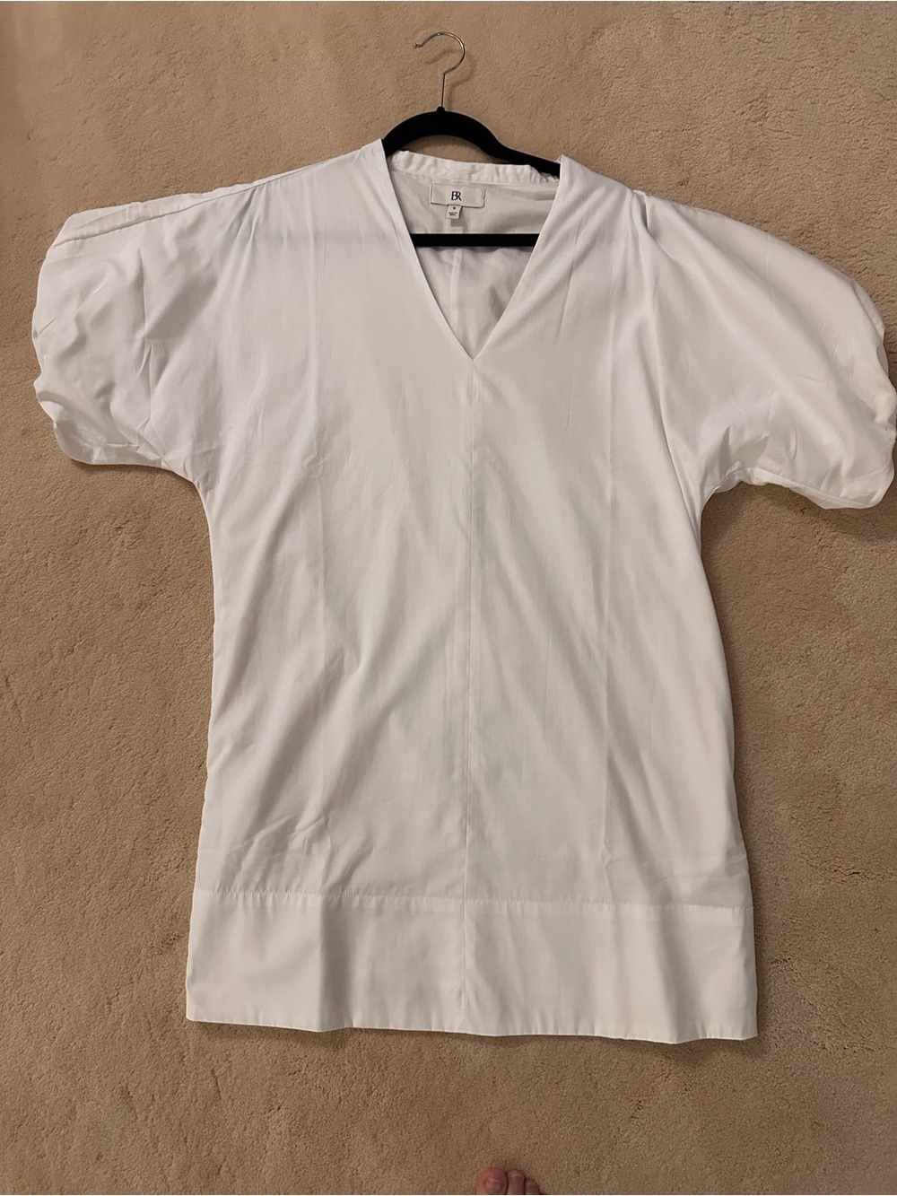 NWOT Banana Republic V Neck Dress with Puff Sleeves